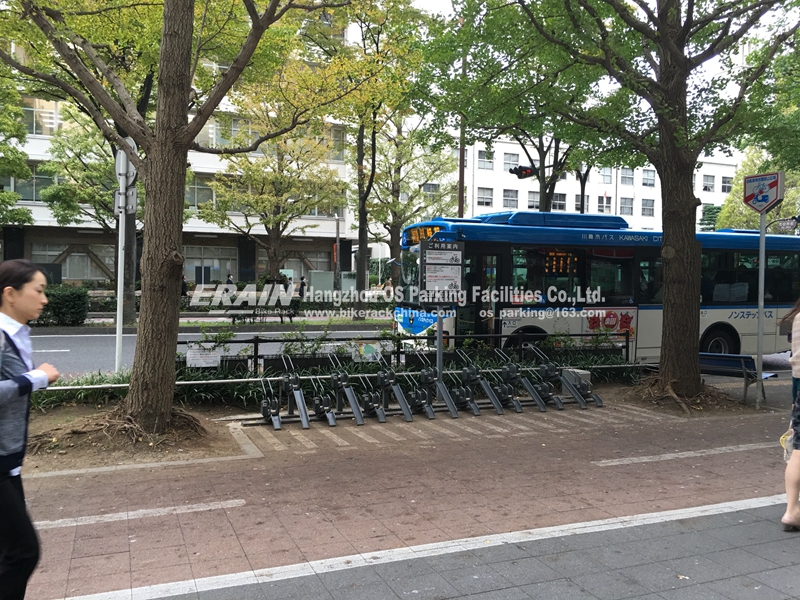 Bike rack with lock